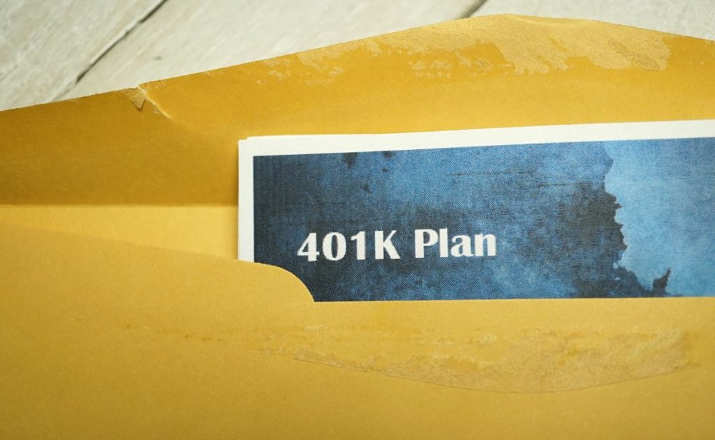 Rethinking Retirement Mandatory 401(k) for Old Accounts in 2024